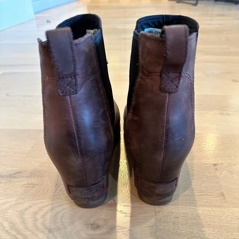 Sorel Lea Brown Wedge Boot Size 8.5 - image 5